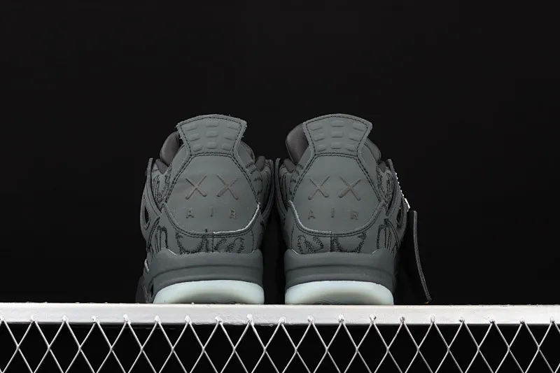 All categories Air Jordan Jordan series basketball shoes Air Jordan 4 G version Kaws x Air Jordan 4 Black AJ4 black suede luminous limited edition 930155-001